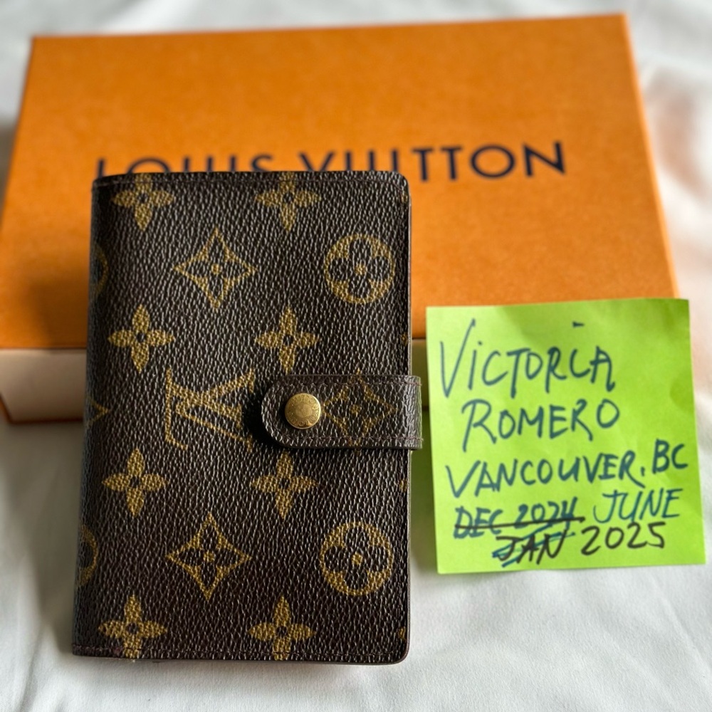 Louis Vuitton Brown Monogram Card Holder